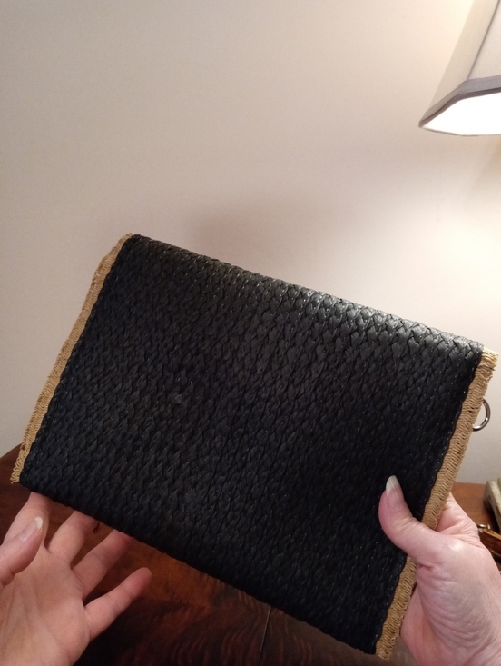 NWT Woven Paper Straw Crossbody/Clutch, Black/Tan - Picture 3 of 10